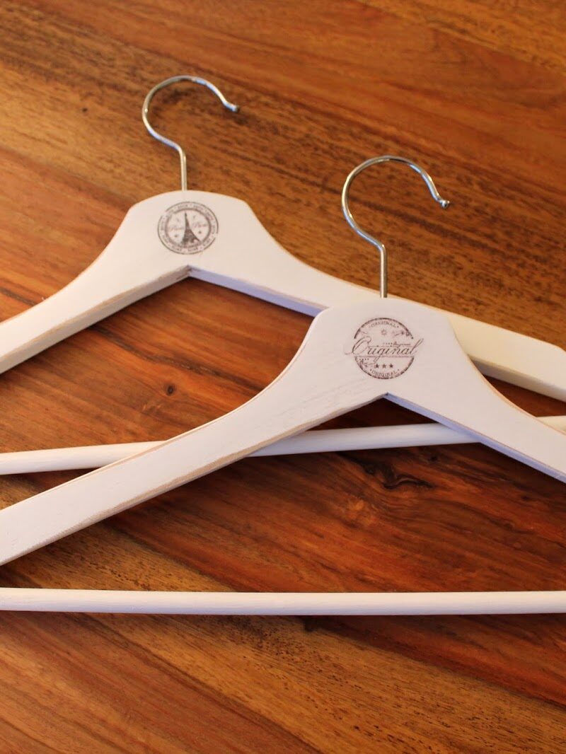 DIY Kleiderbügel aufhübschen mit Decal Folie als Transfertechnik