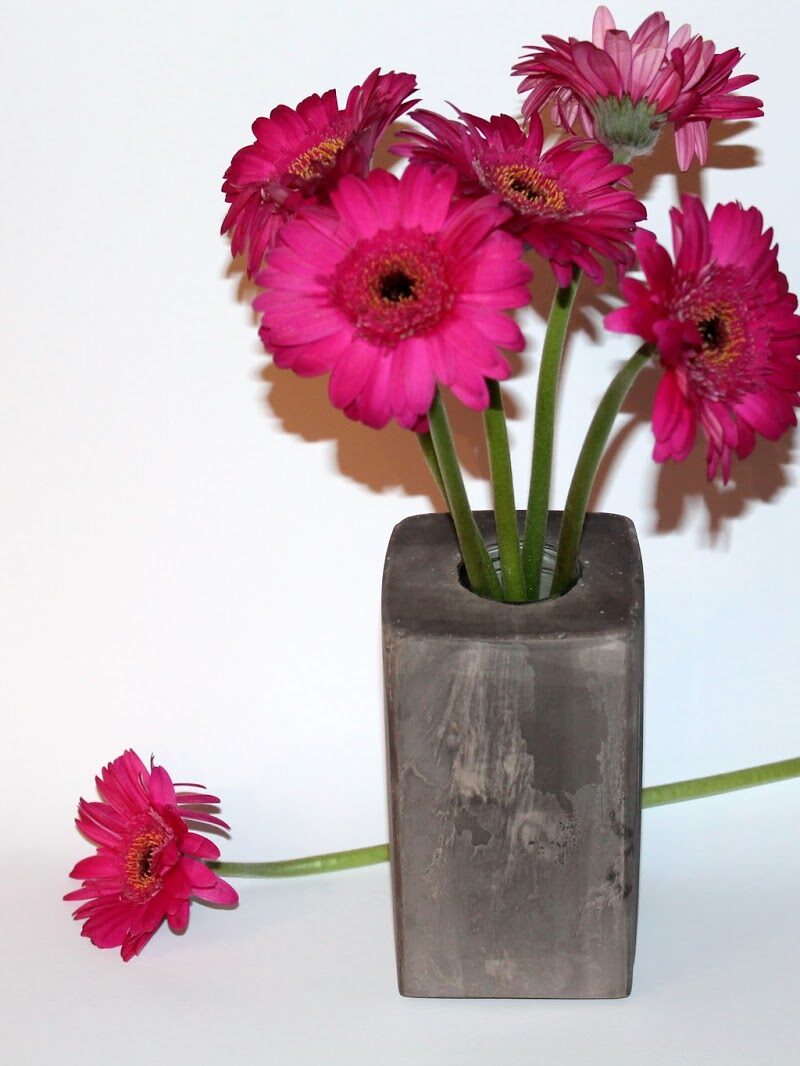 DIY Gips / Betonvase einfach selber machen - wunderschöne Deko