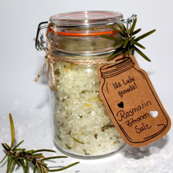 DIY Rosmarin-Zitronen Salz ganz einfach selber machen - leichtes Rezept