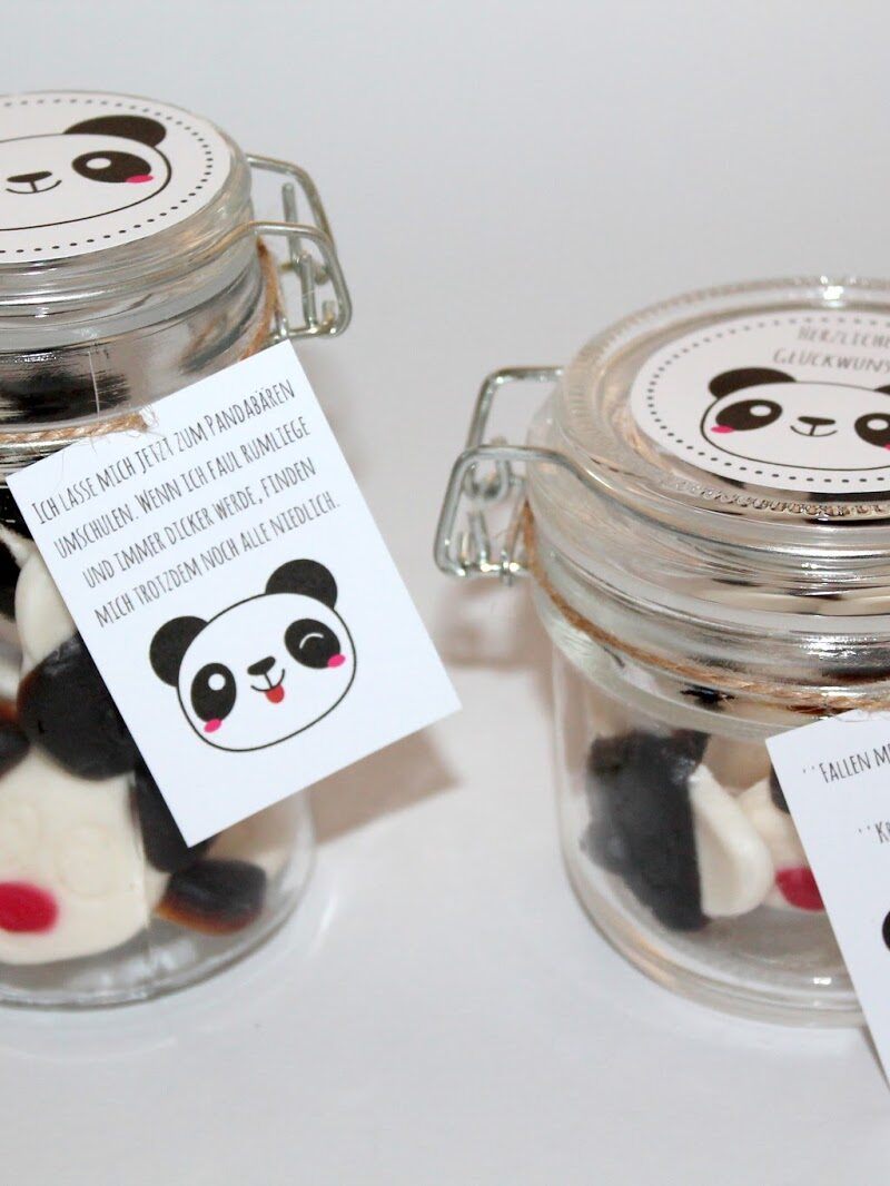Selbstgemachte Geschenke sind doch die Schönsten! DIY Geschenke aus dem Glas Pandabären {mit gratis Printable}