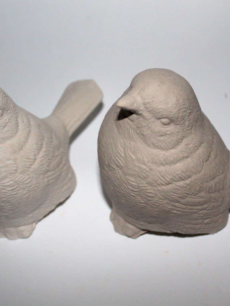 Beton Vogel ganz einfach selbermachen? Ja, das geht mit dieser leichten DIY Anleitung!