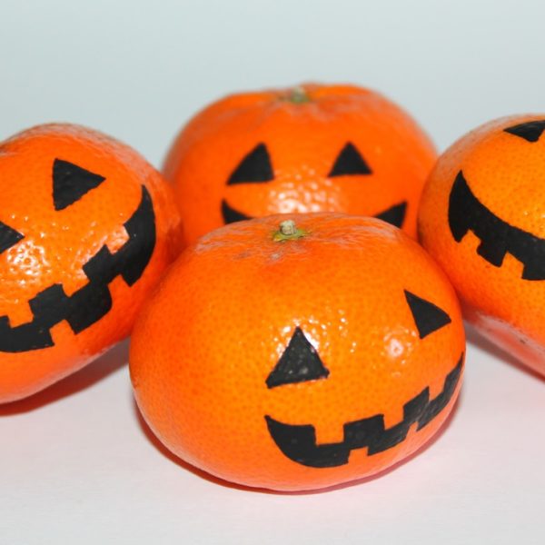 DIY gruselige Halloween Mandarinen selber machen - Halloweenparty