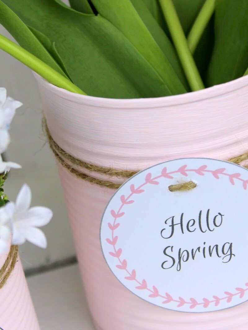 DIY Recycling Bastelidee: Blumentopf aus einer Konservendose in zartem rosa + kostenlosem Etikett