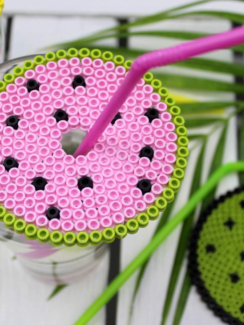 Sommerliches DIY: Getränkeschutzdeckel aus Bügelperlen in 3 sommerlichen Motiven ganz einfach selber machen - super Wespenschutz