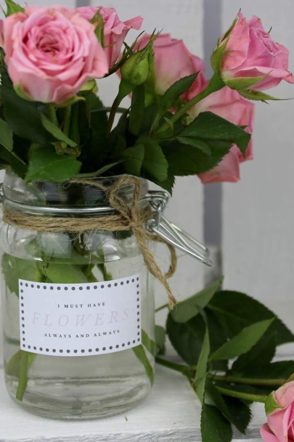 DIY: Vase aus einem Einmachglas selber machen - wunderschöne, kleine Deko + kostenlose Vorlage
