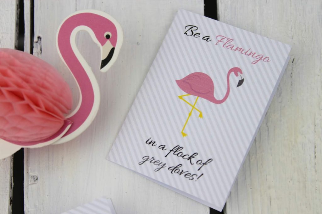 DIY: 3 geniale, schnelle und einfache Flamingo Bastelideen - Flamingo Geschenkkarte