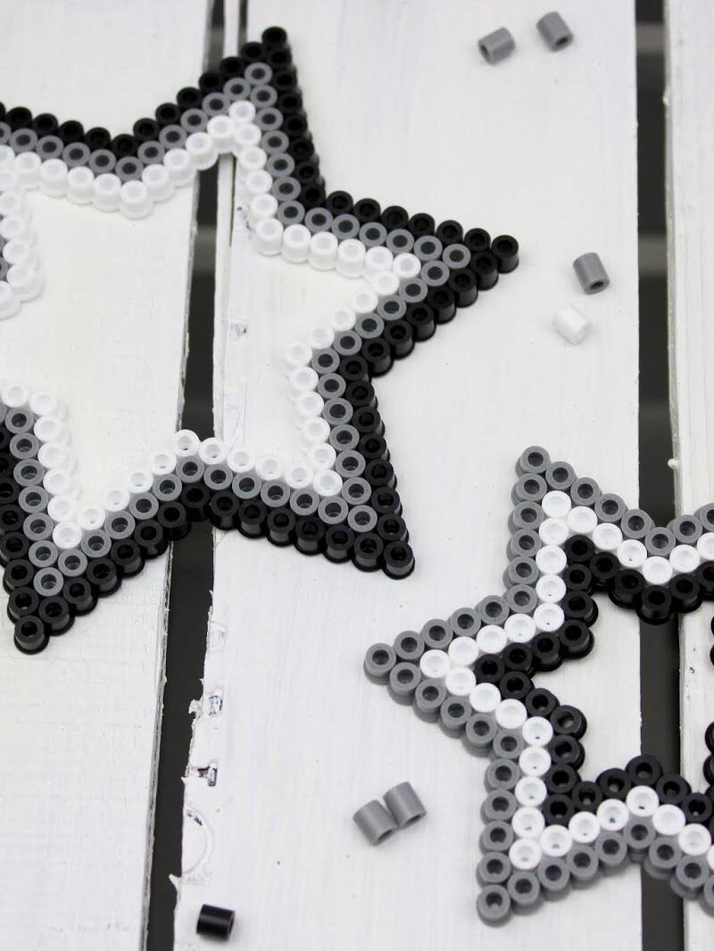 Sterne aus Bügelperlen