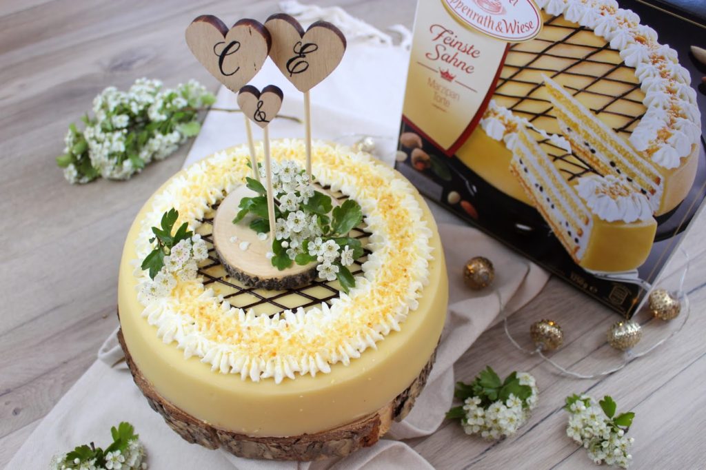 DIY - 3 Cake Topper für die Hochzeitstorte ganz einfach selber machen + gratis Vorlage - mit Coppenrath & Wiese - Astscheibe Initialien