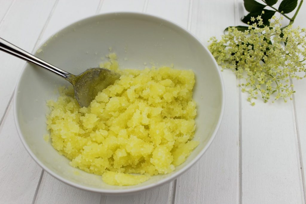 DIY - Holunderblüten Zitronen Sugar Scrub schnell und einfach selber machen