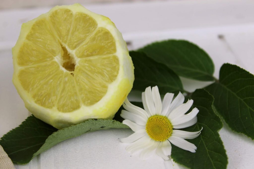 Rezept - Zitronenöl schnell und einfach in weniger als 5 Minuten selber machen