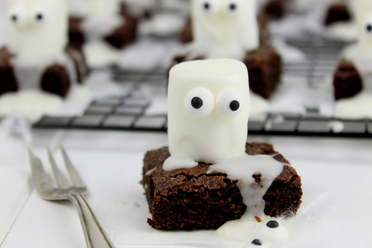Rezept – gruselige Halloween Geister-Brownies 