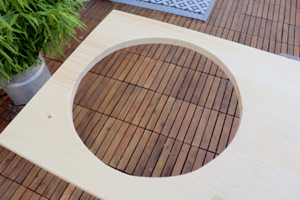 DIY - Gartenbank mit integriertem Blumentopf selber bauen | Anleitung