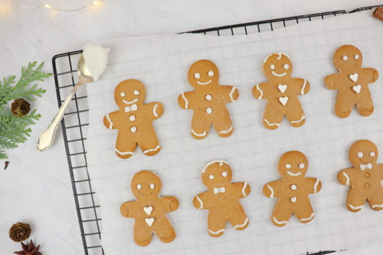 Rezept einfache Weihnachtsplätzchen Lebkuchenmänner zum Ausstechen
