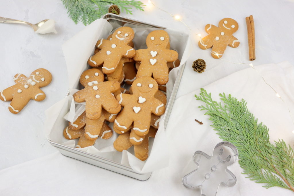 Rezept einfache Weihnachtsplätzchen Lebkuchenmänner zum Ausstechen