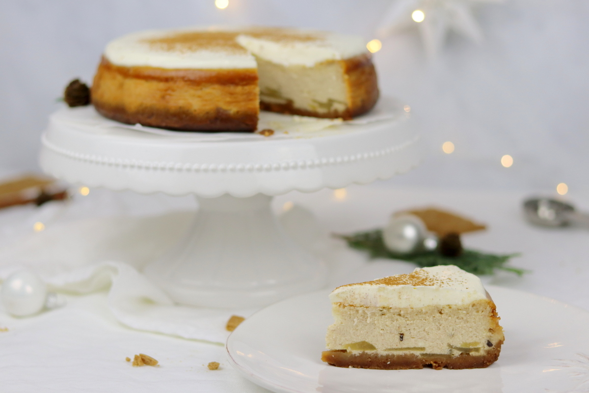 Rezept Kuchen: weihnachtlicher Apfel-Zimt-Cheesecake mit Spekulatiusboden