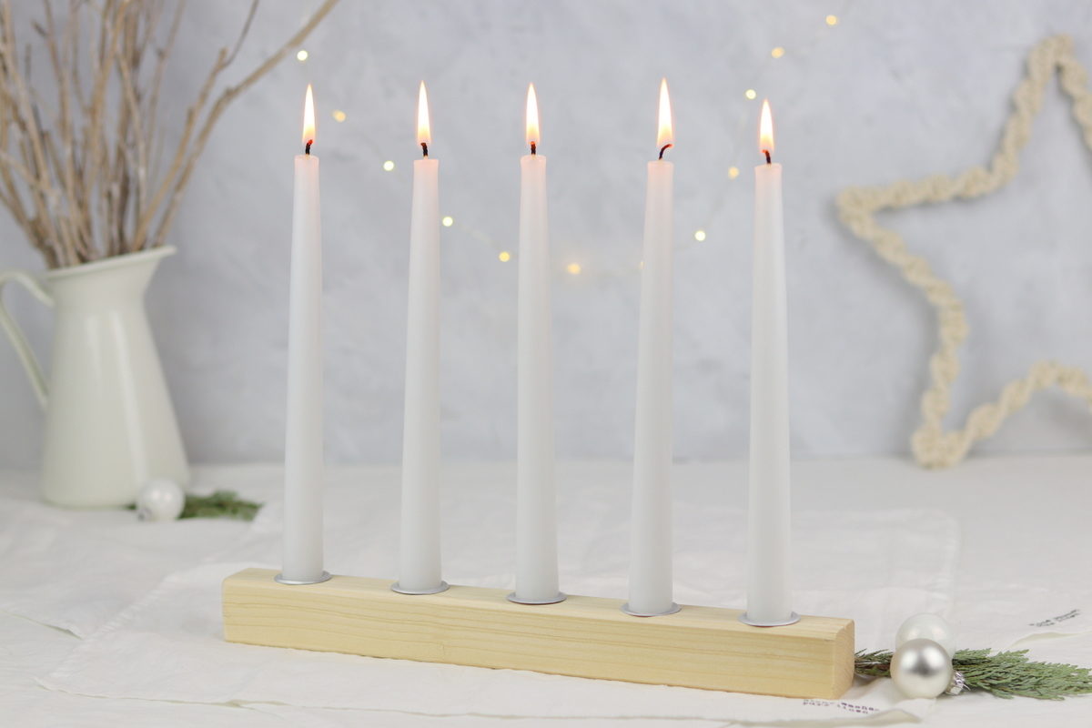 DIY - selbstgemachter Kerzenständer / Kerzenhalter aus Holz mit Stabkerzen