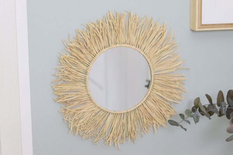 DIY - selbstgemachter runder Spiegel mit Raffia / Bast im Boho-Stil