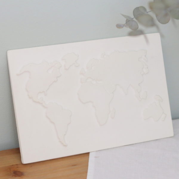 DIY - selbstgemachte Weltkarte aus Raysin