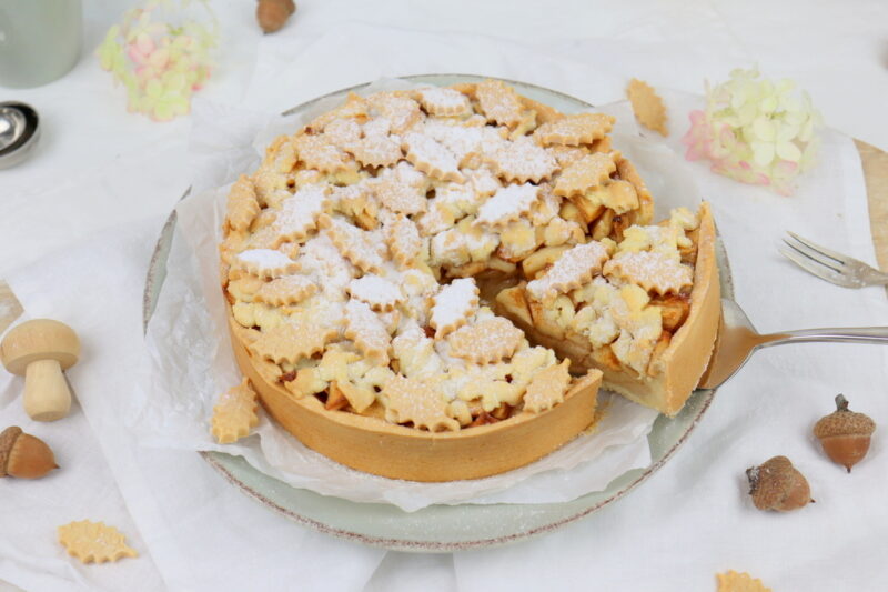 Rezept - saftiger, leckerer, herbstlicher Apfelkuchen mit Butterbröseln