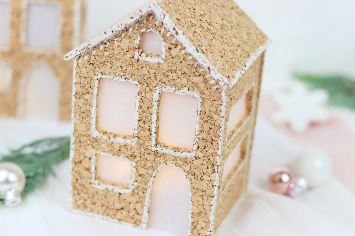 Adventskalender Tuerchen Nummer 9 Lichthäuser aus Kork (1)