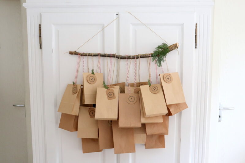 DIY selbstgemachter Adventskalender aus Tüten / Papiertüten