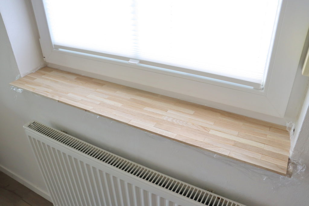 DIY Anleitung Fensterbank günstig mit Klötzchen verkleiden & verbreitern