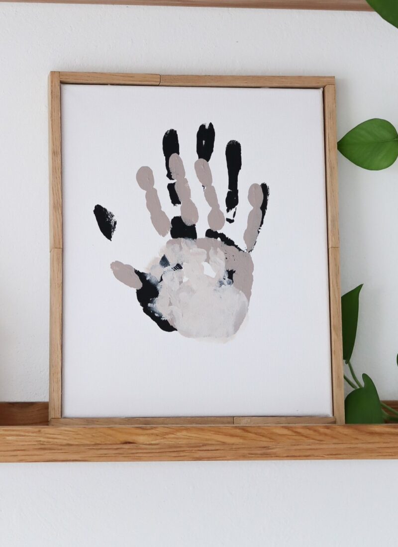 DIY Anleitung - Handabdrücke Familie mit Rahmen aus Klötzchen einfach selber machen