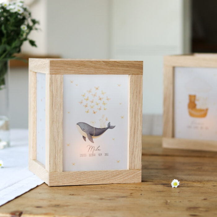 Klötzchen Laterne zur Geburt basteln – süße DIY-Deko mit Herz